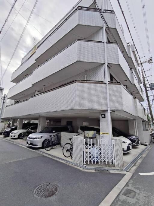 C2 Guest House ユニオン新大阪 リーズナブルで長期滞在に最適 מראה חיצוני תמונה
